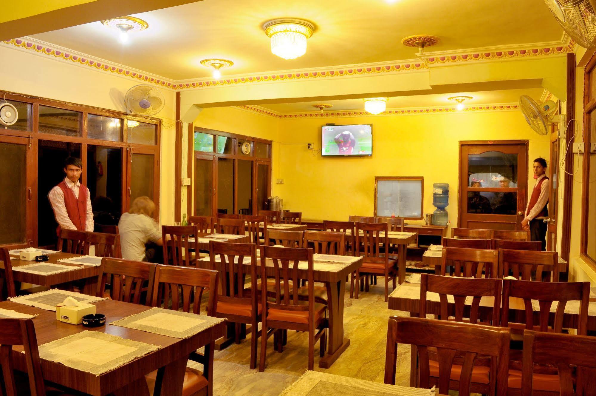 Hotel Brihaspati Kathmandu Ngoại thất bức ảnh
