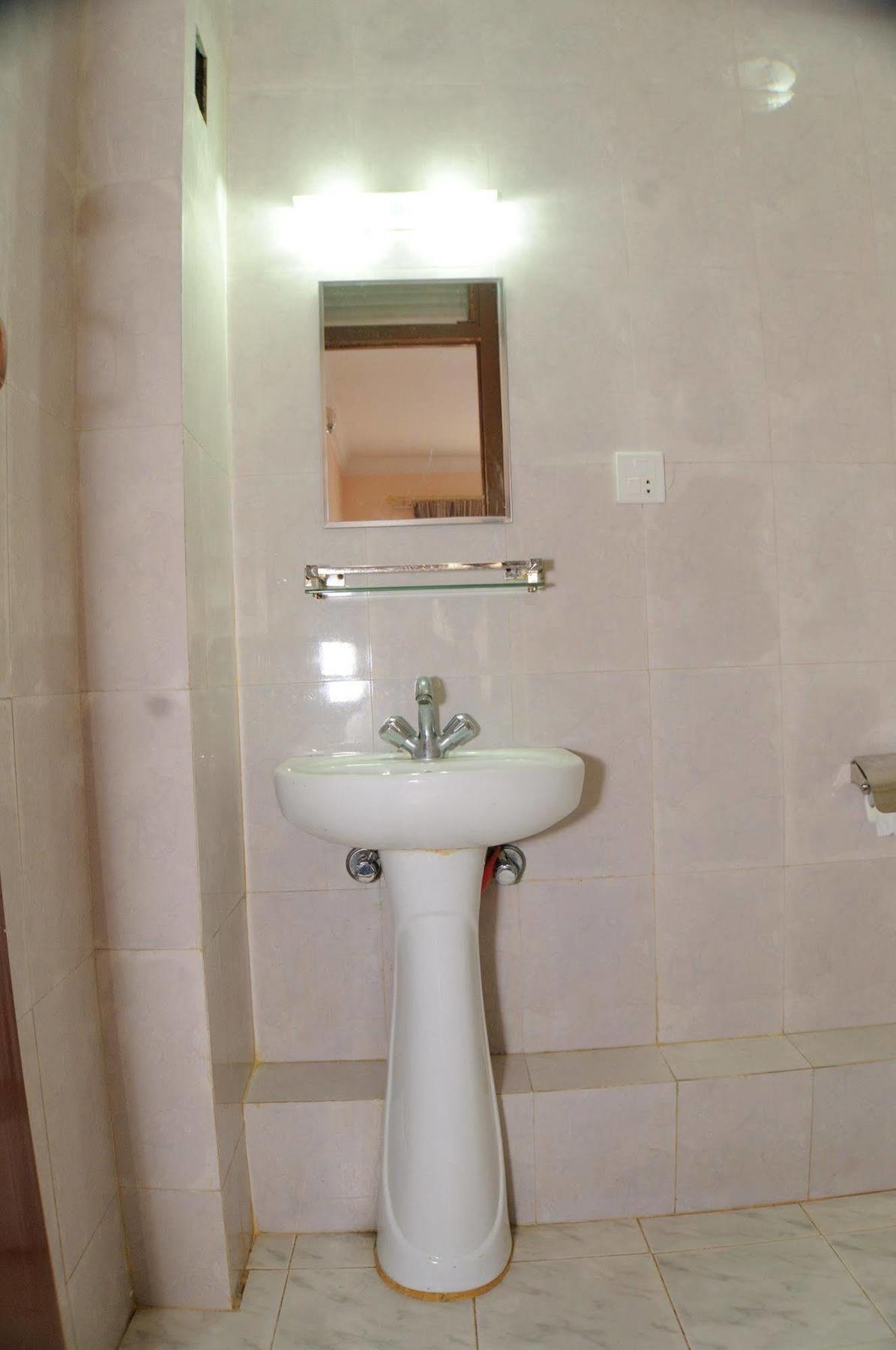 Hotel Brihaspati Kathmandu Ngoại thất bức ảnh