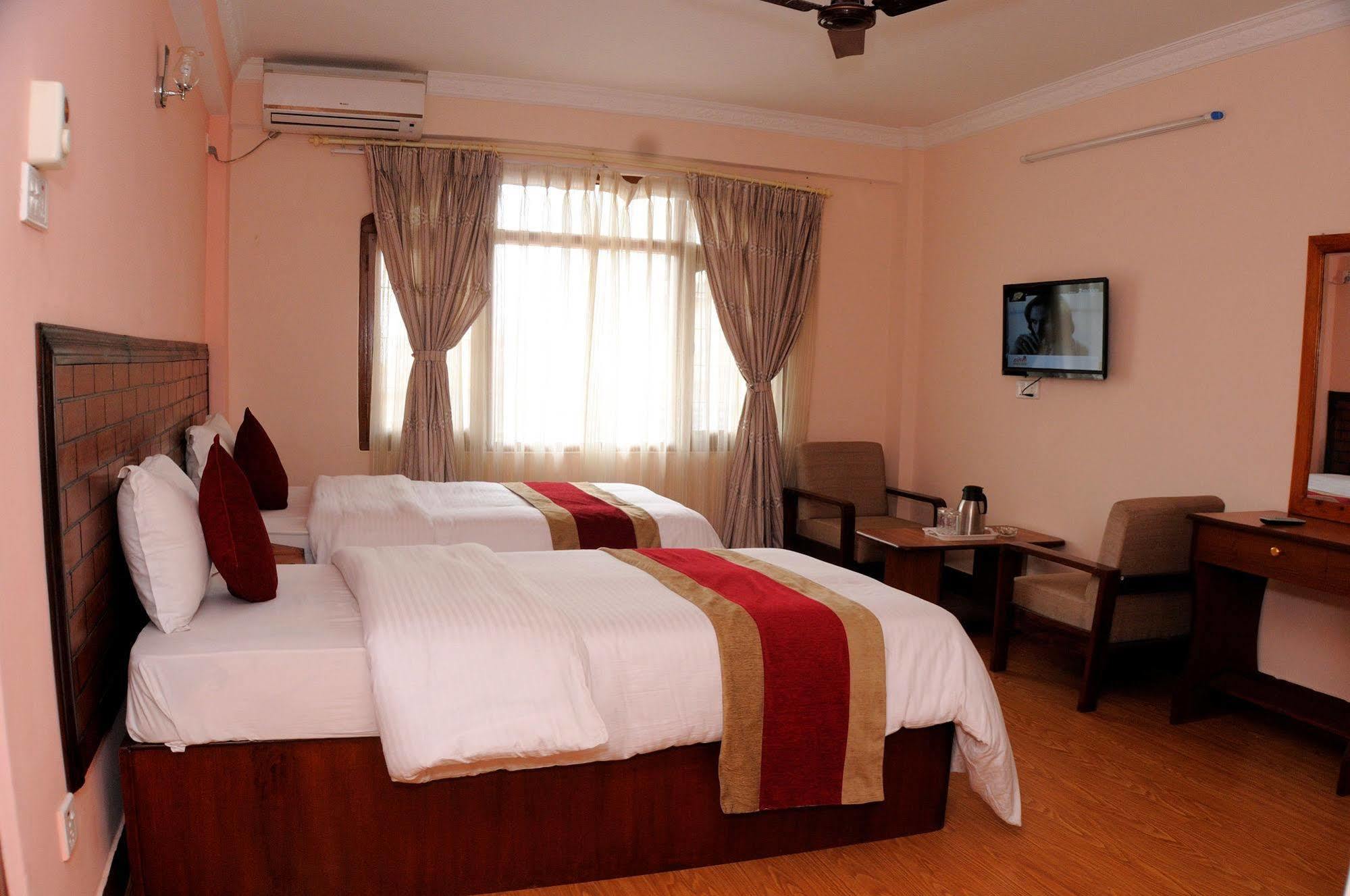 Hotel Brihaspati Kathmandu Ngoại thất bức ảnh