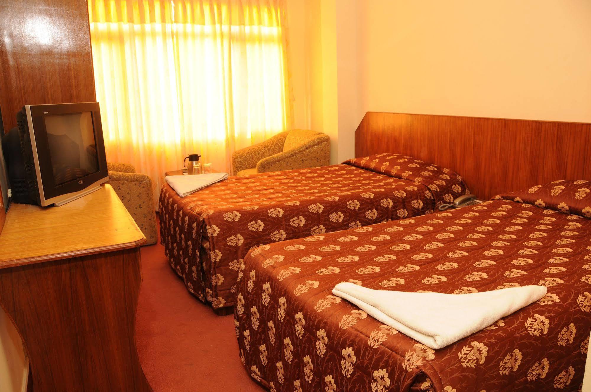 Hotel Brihaspati Kathmandu Ngoại thất bức ảnh