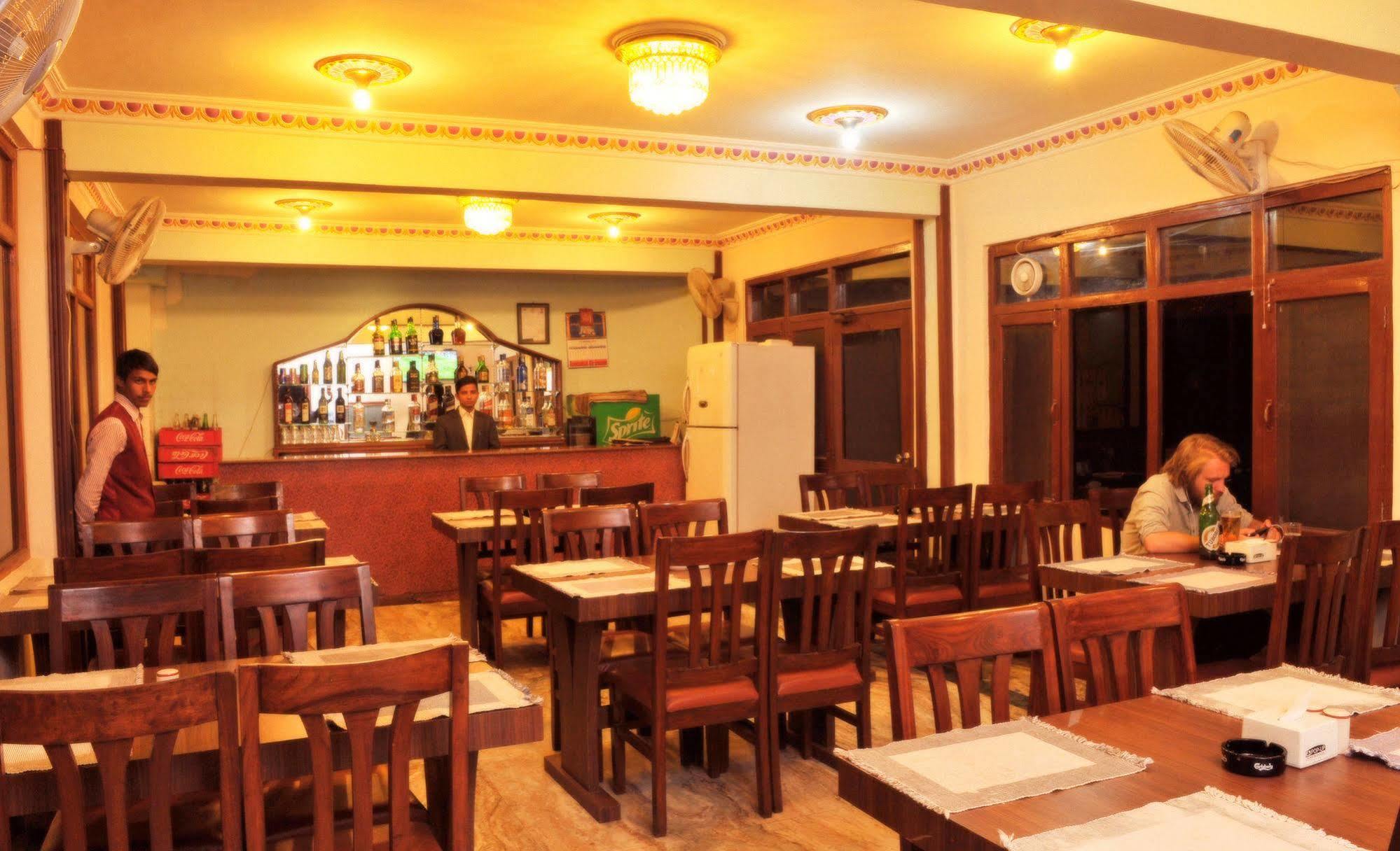 Hotel Brihaspati Kathmandu Ngoại thất bức ảnh